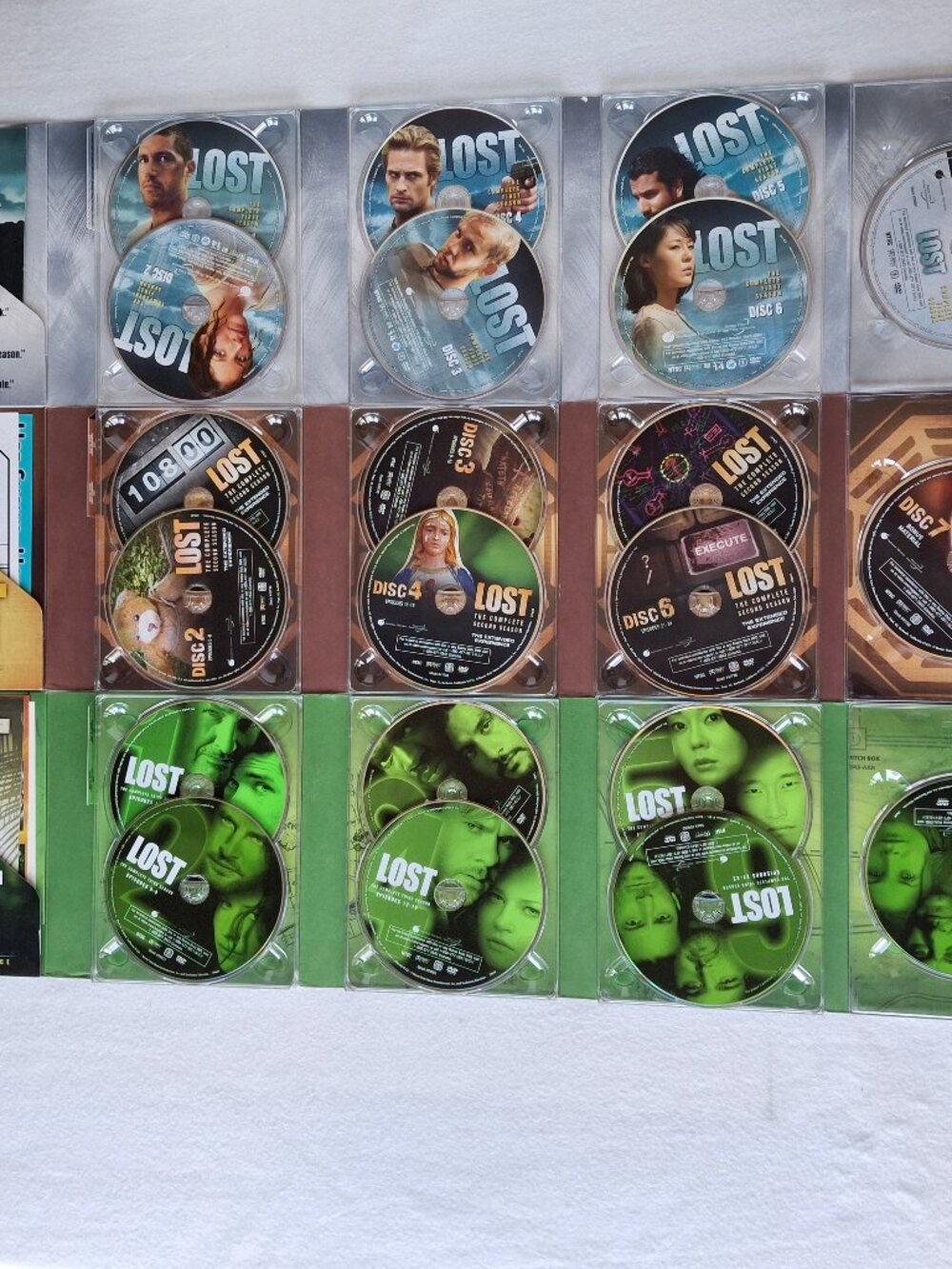 Lost Complete Series - Picture 3 of 4